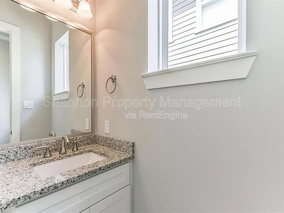 3rd image of 10915 Brookeshire Chase Ln