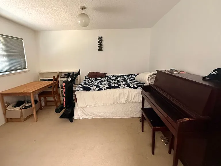 628 Isla Pl — Photo 17