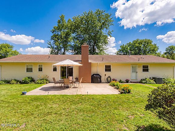 5th image of 741 Revere Drive