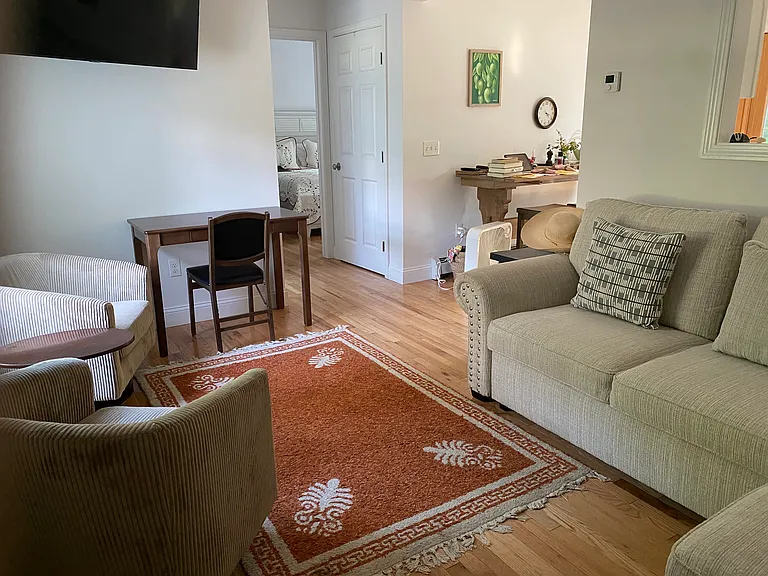 7 Lyme St #1A — Photo 8