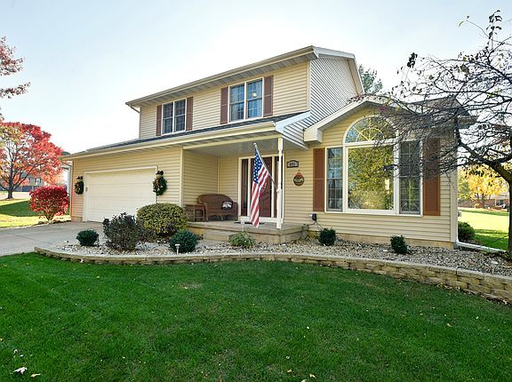 2nd image of 971 Knottingham Dr