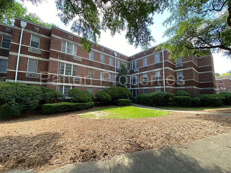 611 Waccamaw Ave #11 — Photo 1