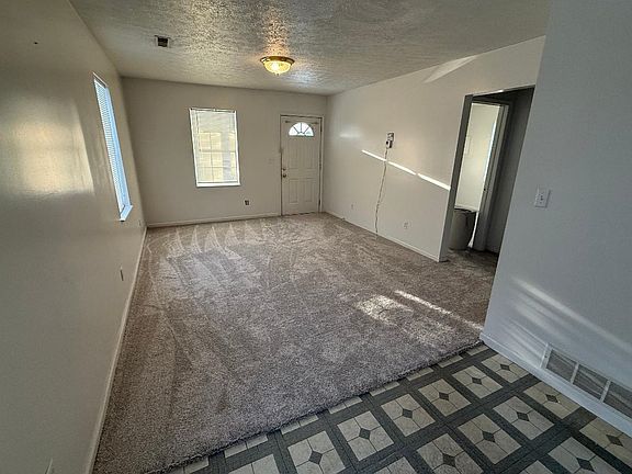 2nd image of 524 Burlington Rd