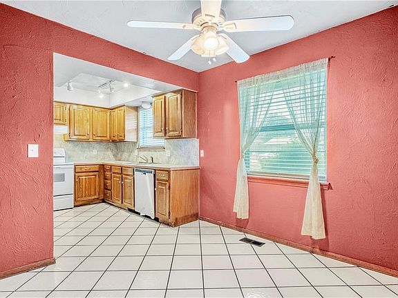 5th image of 1009 Cherrywood Ln