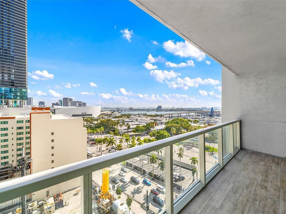 1st image of 244 Biscayne Blvd APT 1106