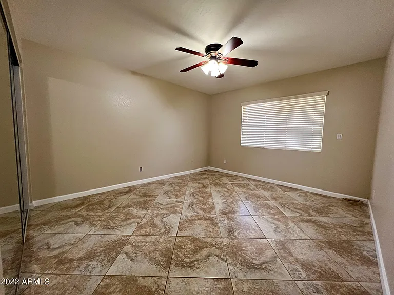 2534 E Villa Theresa Dr — Photo 9