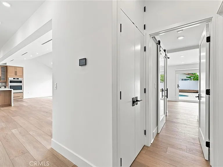 17511 Leafwood Ln — Photo 23