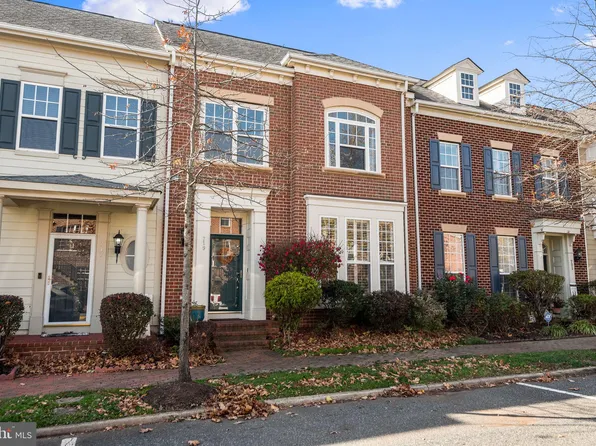 719 Belmont Bay Dr, Woodbridge, VA 22191