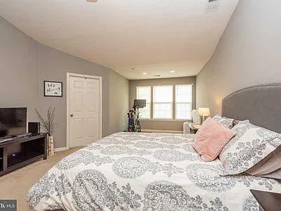 7058 Oak Grove Way — Photo 24