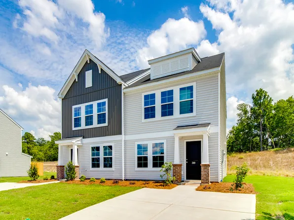 389 Channing Ct, Hopkins, SC 29061