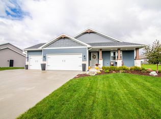 573 Water Tower Dr, Marshall, WI 53559