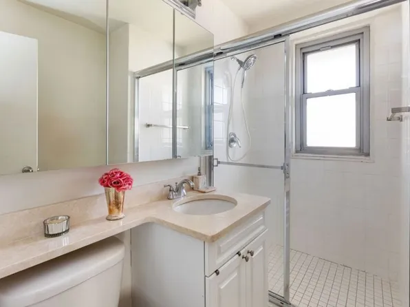 2500 Johnson Avenue image 5 of 21