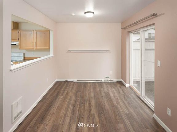 4th image of 17513 52nd Ave W APT D