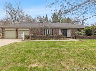817 N Glenwood St, Hastings, MI