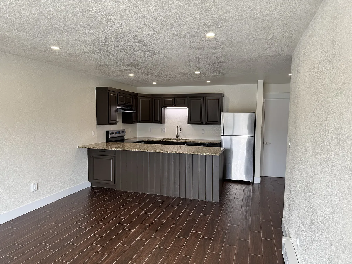 Building Photo - 1263 Straight Creek Dr #101