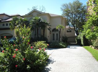 6039 Floyd St, Houston, TX 77007