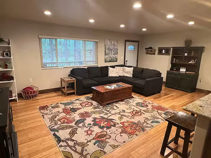 3 bed, 1420 sqft, $1,800 — Photo 4