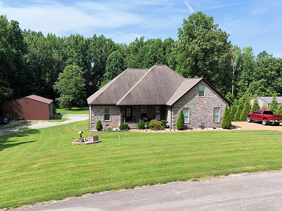 4th image of 100 Valley View Dr