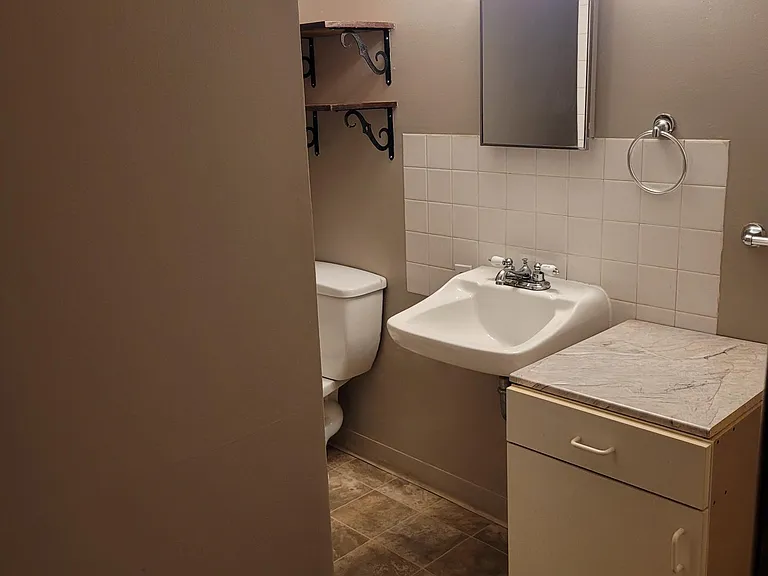 165 Wedgewood Dr — Photo 16