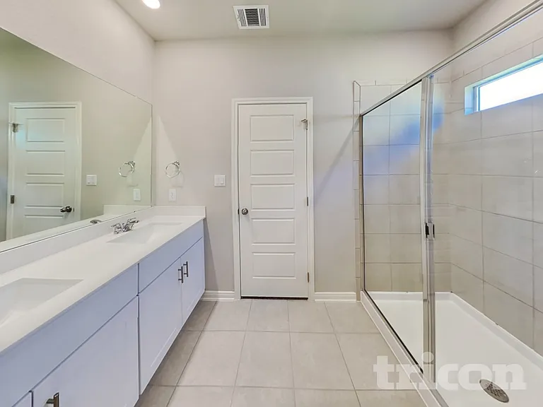 5616 Luna Pass — Photo 8
