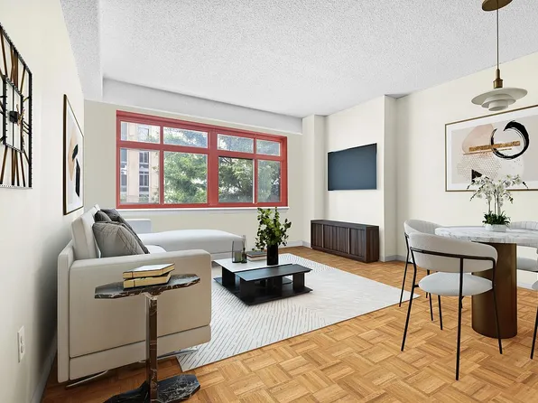 474 48th Ave #2F, Long Island City, NY 11109