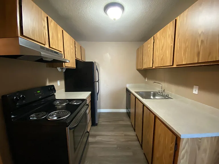 Westwood Apartments — Photo 216