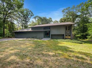 2753 New Milford School Rd, Rockford, IL 61109