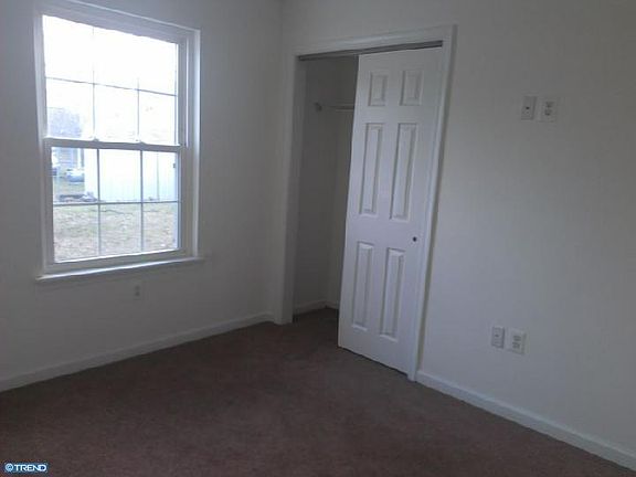 4th image of 34 Iroquois Rd