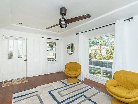 4th image of 2721 Freeport Blvd