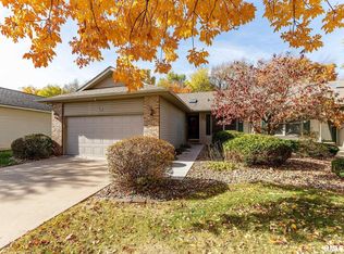 1605 53rd St, Moline, IL 61265