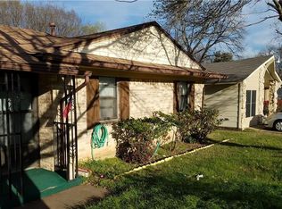 2204 Western Park Dr, Dallas, TX 75211