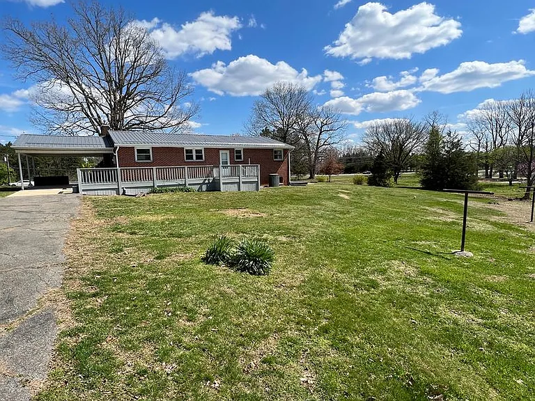 3328 Wards Rd — Photo 20