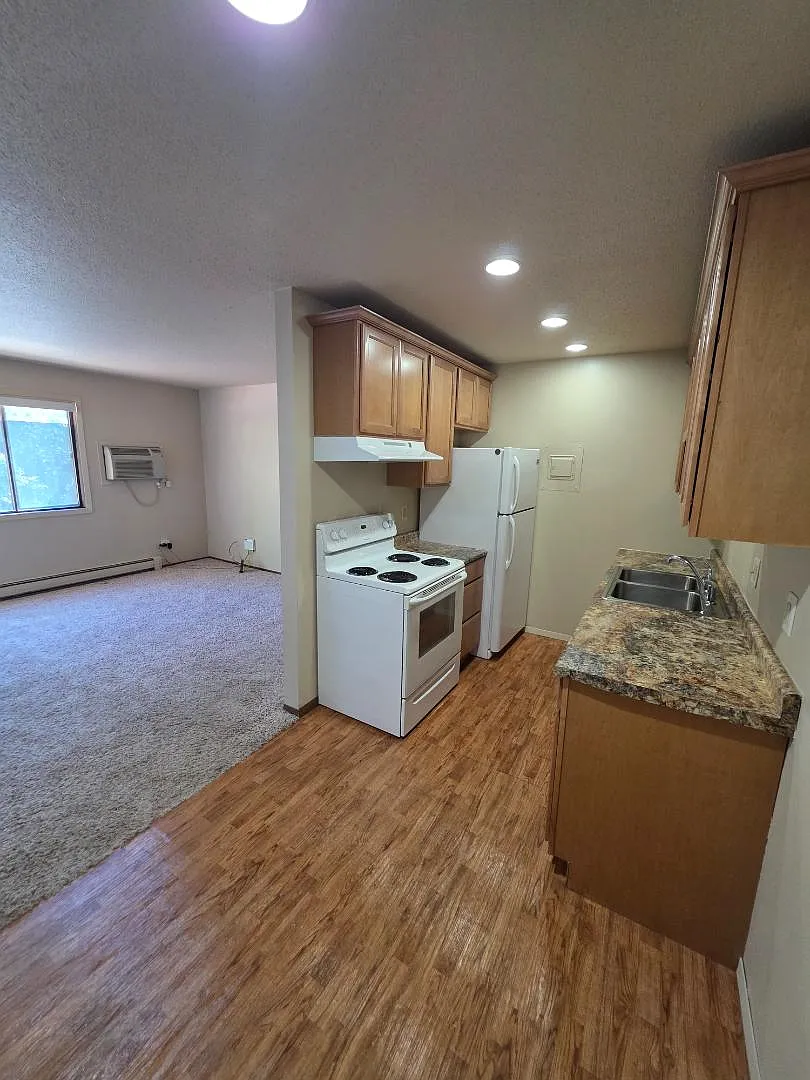 2115 E Divide Ave - 12 — Photo 1