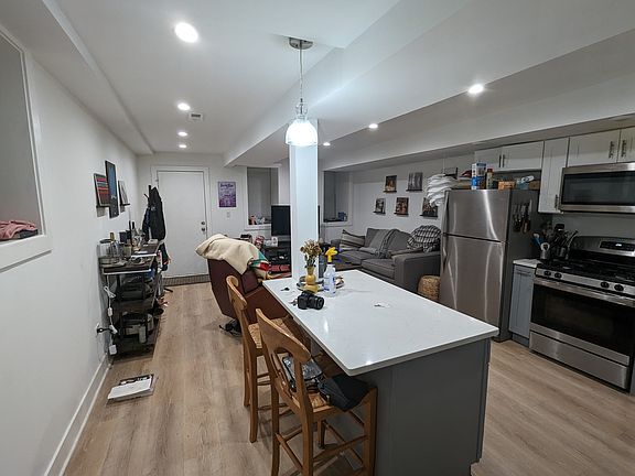 2nd image of 1544 N Bosworth Ave #G