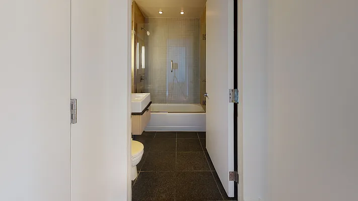 Rented by Bond New York | media 11