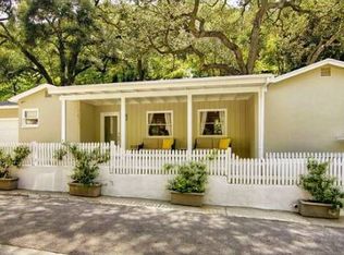 9672 Yoakum Dr, Beverly Hills, CA 90210