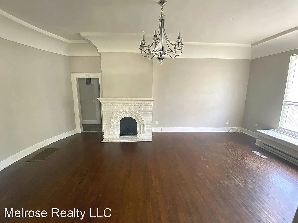 Building Photo - 1740 NW 11th St #B