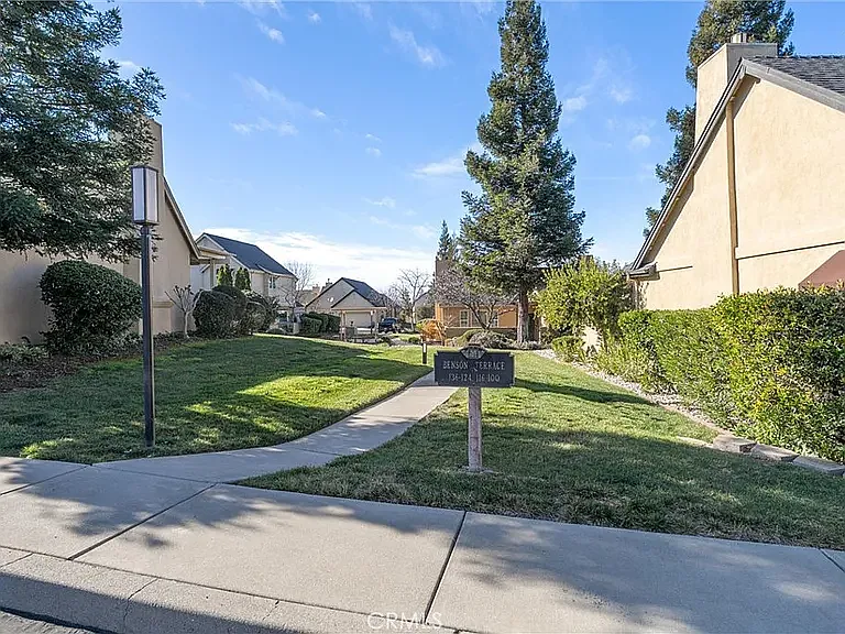112 Benson Ter — Photo 28