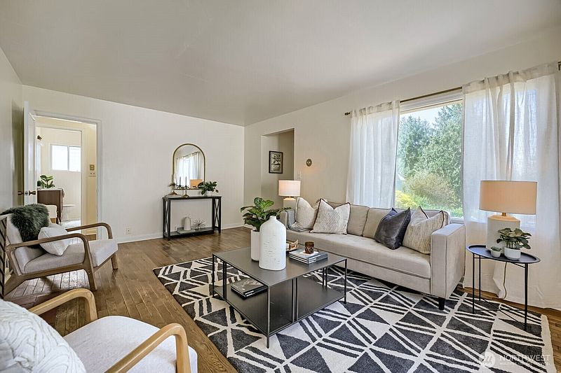 3rd image of 10808 Lake Ridge Drive S