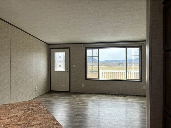 5th image of 101 Reservoir Hill Rd