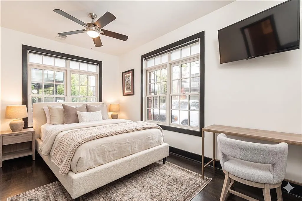 1 bed, 1.0 bath, 1031 sqft, $2,500 — Photo 3