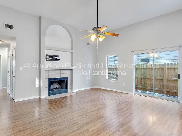 330 Brookwood Blvd — Photo 3