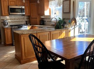 30 Turnberry Dr, Lincroft, NJ
