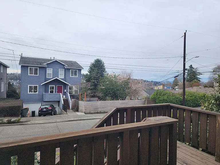 2705 11th Ave W — Photo 30