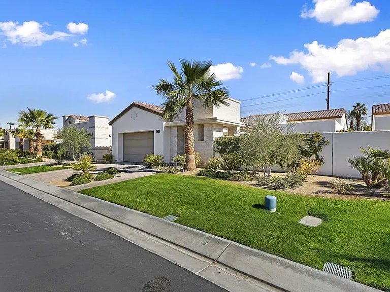 50888 Cereza — Photo 27