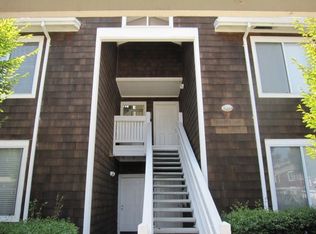 124 Marina Lakes Dr, Richmond, CA 94804