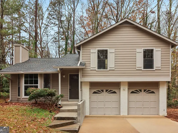 3307 Canterbury Trl, Rex, GA 30273