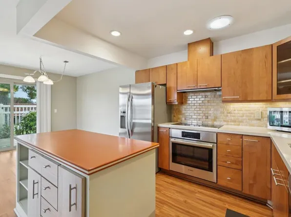 1730 Pleasantdale Dr, Encinitas, CA 92024