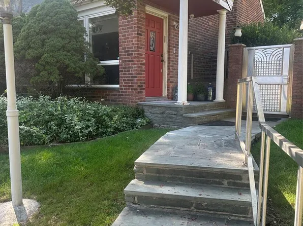 193-25 Keno Avenue image 1 of 1