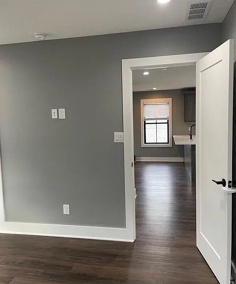 1624 Carrollton Ave — Photo 12